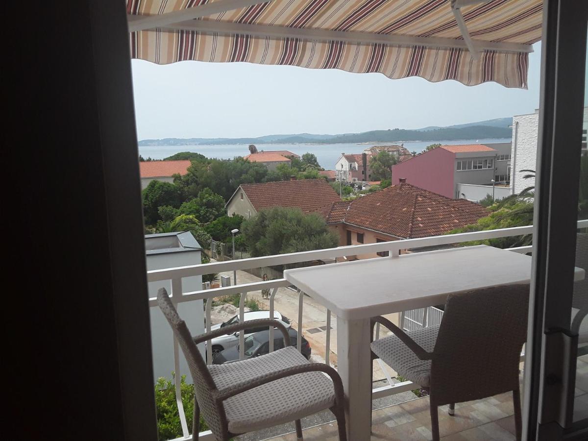 Apartmani Fani 2 Min Walking From Sea Orebic Exterior photo