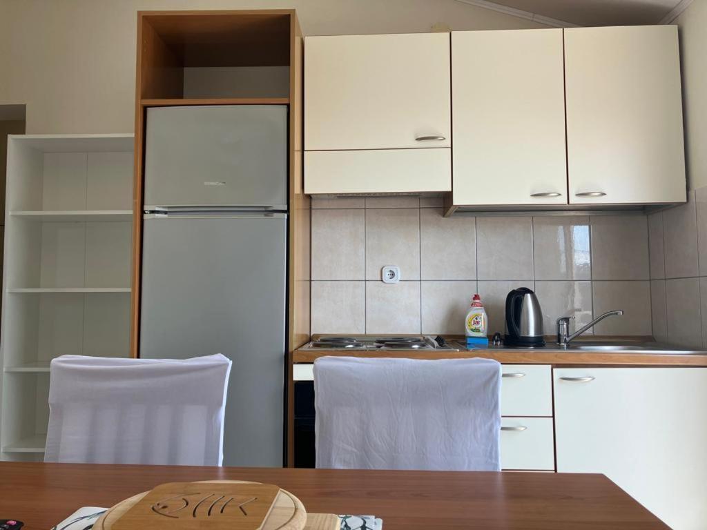 Apartmani Fani 2 Min Walking From Sea Orebic Exterior photo