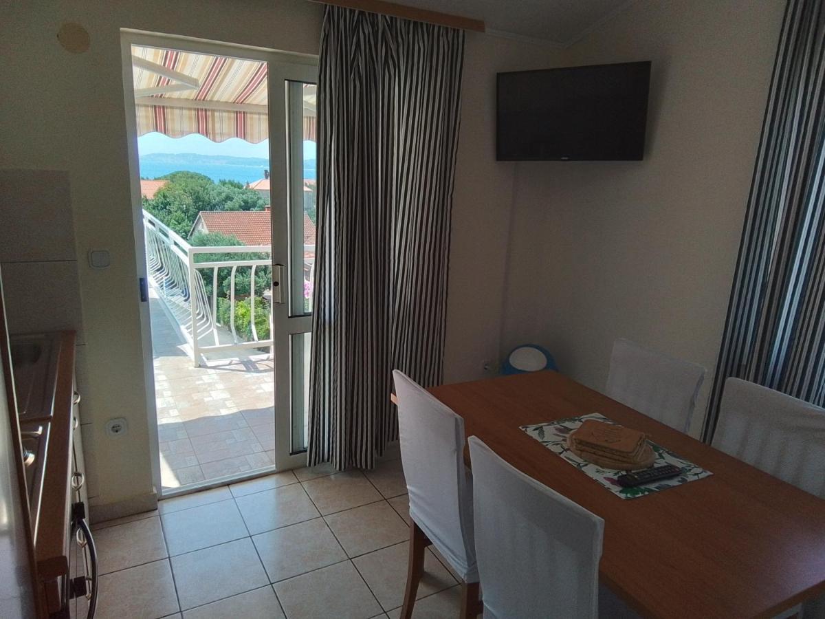 Apartmani Fani 2 Min Walking From Sea Orebic Exterior photo