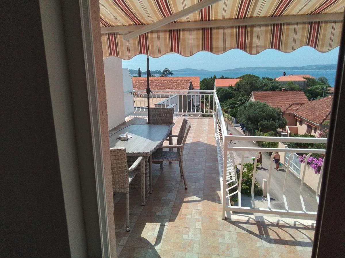Apartmani Fani 2 Min Walking From Sea Orebic Exterior photo