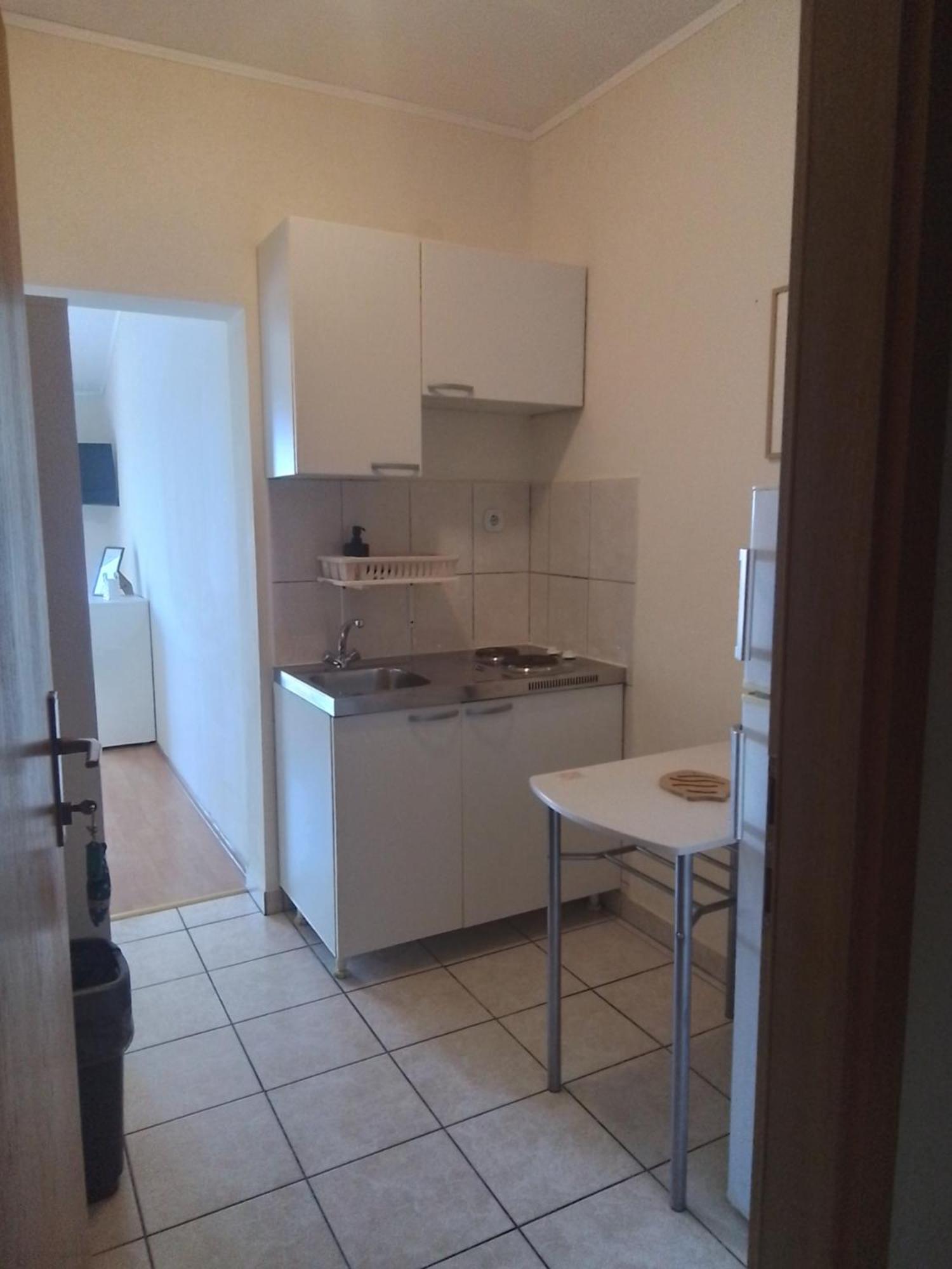 Apartmani Fani 2 Min Walking From Sea Orebic Exterior photo