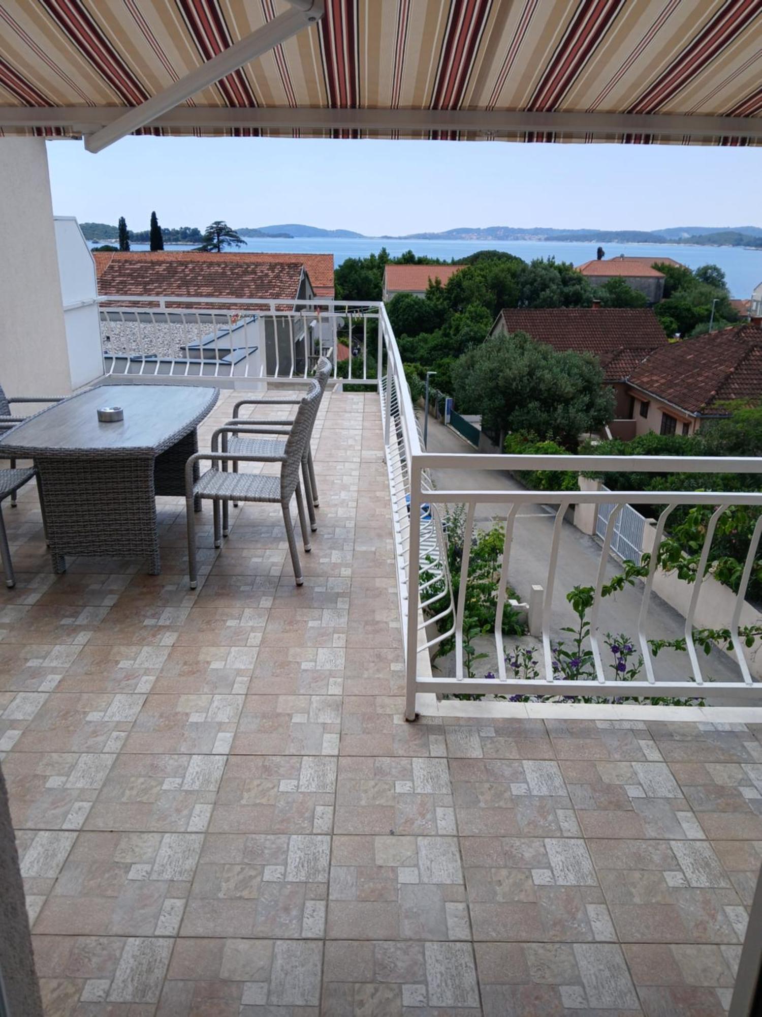 Apartmani Fani 2 Min Walking From Sea Orebic Exterior photo